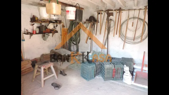 SE VENDE TERRERENO RURAL EN BERJA CON CORTIJO — 31