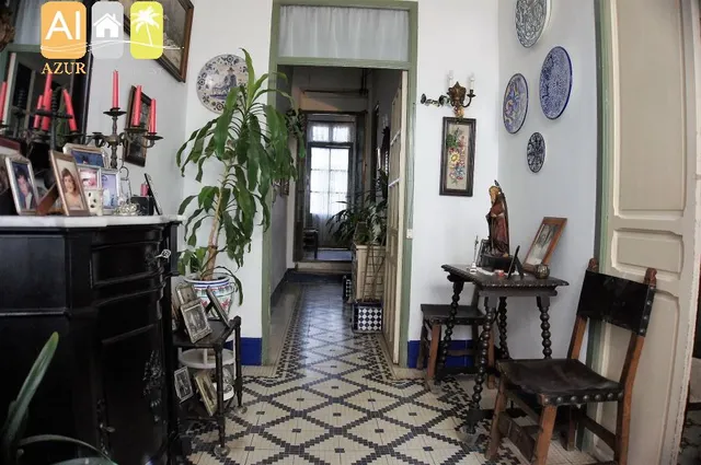 Tres casas independientes — 31