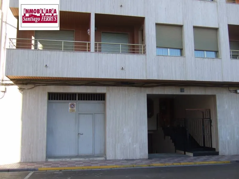 ALQUILAR LOCAL COMERCIAL CENTRICO EN ALMUSSAFES