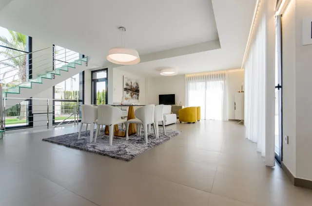VILLA CON PISCINA PRIVADA — 13