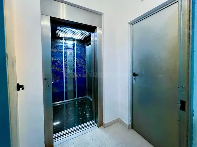 Almacén 261m² en venta - Pueblo - foto 5