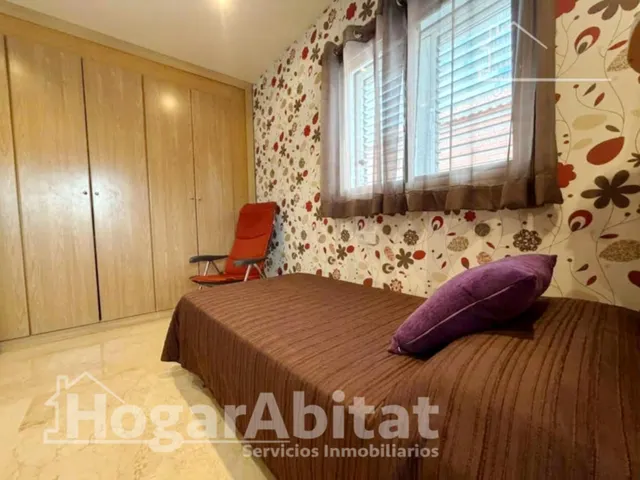 Privacidad y vida al aire libre en este exclusivo chalet con jardín, buhardilla y garaje en Masías — 33