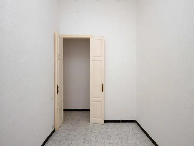 Amplia Planta Baja en c/Monistrol (Vila de Gràcia) Barcelona — 12