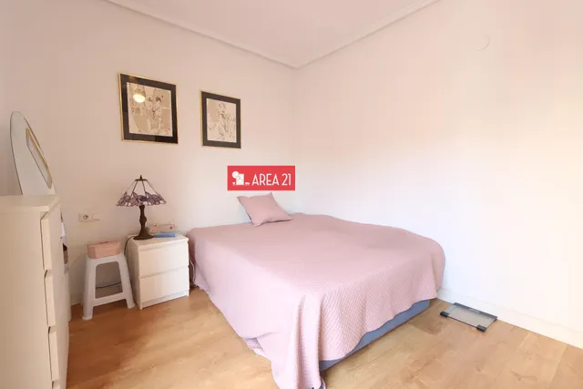 Acogedor Piso en Benaguasil con Magníficas Vistas — 9