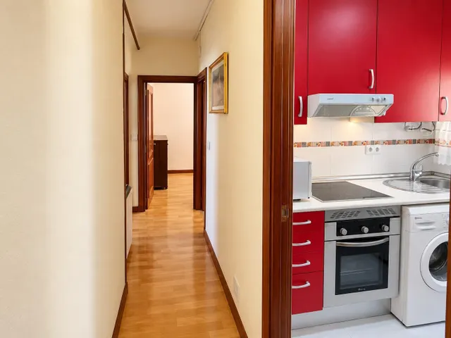 Piso de 2 dormitorios con terraza y grandes posibilidades de reforma en Simancas, Madrid — 15