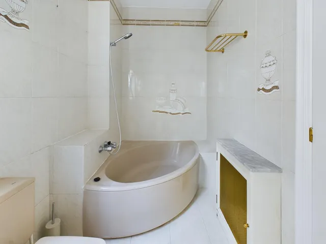 Piso esquinero en ruzafa — 17