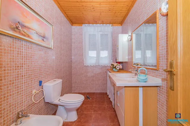 CHALET INDEPENDIENTE EN BEAS DE GRANADA — 34