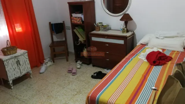 SE VENDE CASA CON TERRENO DE MÁS DE 3000 MTS EN LA URB. OJOS DE SAN JORGE JUNTO A LOS PRADOS — 29