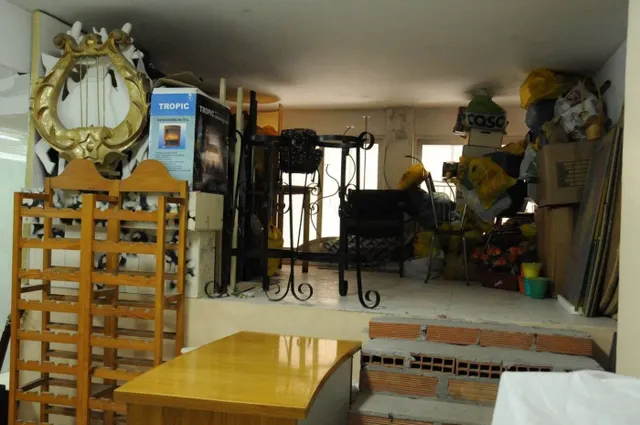 SE VENDE LOCAL EN EL BARRIO DEL CARMEN 87 M2 — 6