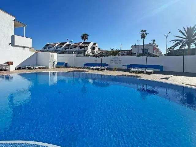 Apartamento de dos dormitorios en Costa del Silencio - foto 5