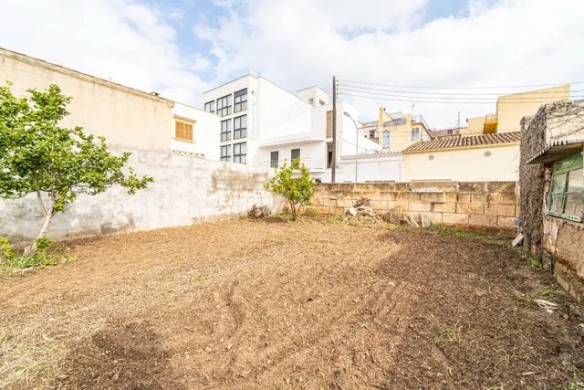 Céntrico solar de 466m2 en Cala Ratjada - foto 2