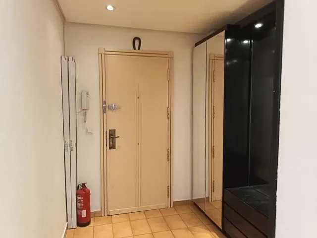 Se vende piso pegado al hospital con todos los servicios a mano — 19