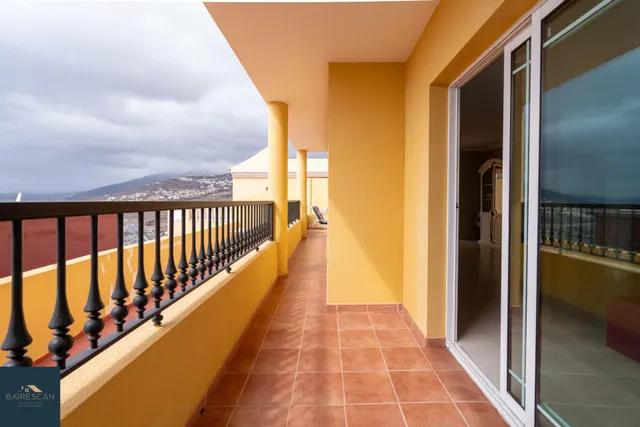 Chalet 4 dormitorios - Vistas al mar - Tabaiba media — 19