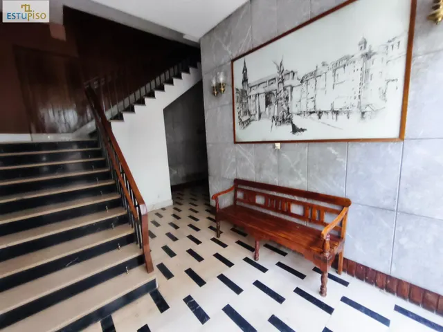 ¡5 habitaciones Y 2 BAÑOS EN PLENO CENTRO! 144 m2 EN CALLE GENERAL ÁLAVA — 44