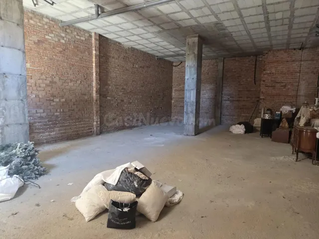 LOCAL COMERCIAL DE 145 M2 CON VADO, GRAN ALTURA Y MÚLTIPLES POSIBILIDADES EN EL CENTRO DE FUENGIROLA — 5