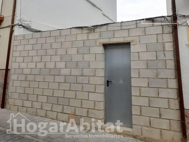 AMPLIO TERRENO URBANO PARA HACER LA CASA DE TUS SUEÑOS — 6