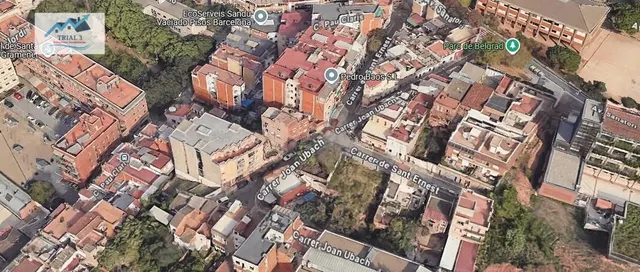 Venta Piso en Santa Coloma de Gramenet (Barcelona) — 3