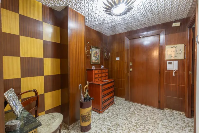 Amplia vivienda en pleno centro de Granada — 31