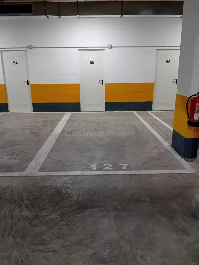 Magnífica plaza de garaje y trastero en pleno centro !!! - foto 2