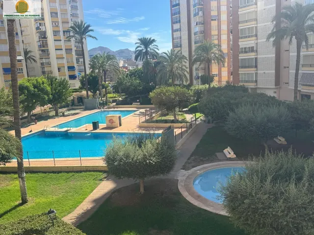 Apartamento con parking y piscina a un paso de playa ponient - foto 5