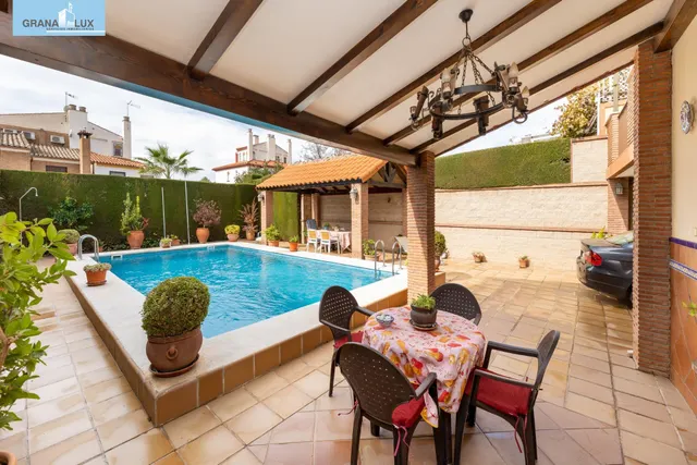 VIVIENDA PAREADA EN MONTELUZ — 9