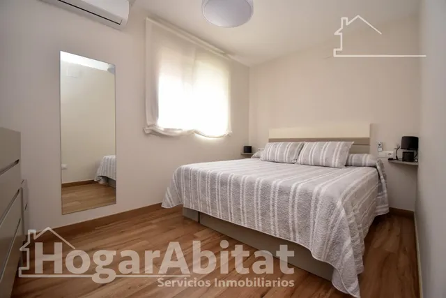 BONITA CASA TOTALMENTE REFORMADA CON GARAJE Y GRAN TERRAZA — 13