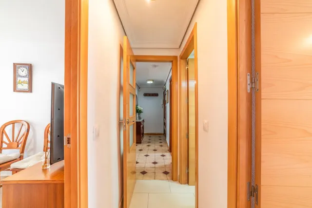 PISO JUNTO AL GRECO EN BUEN ESTADO — 17