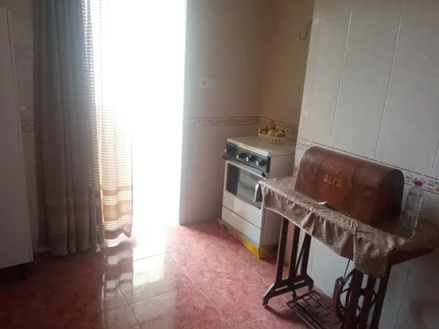 casa amplia de dos plantas con patio en Cehegín — 18