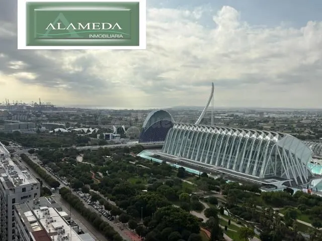 VISTAS A LA CIUDAD DE CIENCIAS