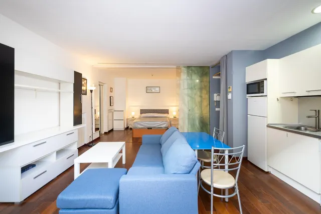 Apartamento tipo loft con garaje incluido y piscina en zona Parque Lagos — 7