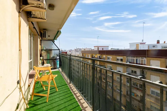 Piso con gran balcón en Avenida Burjasot — 22