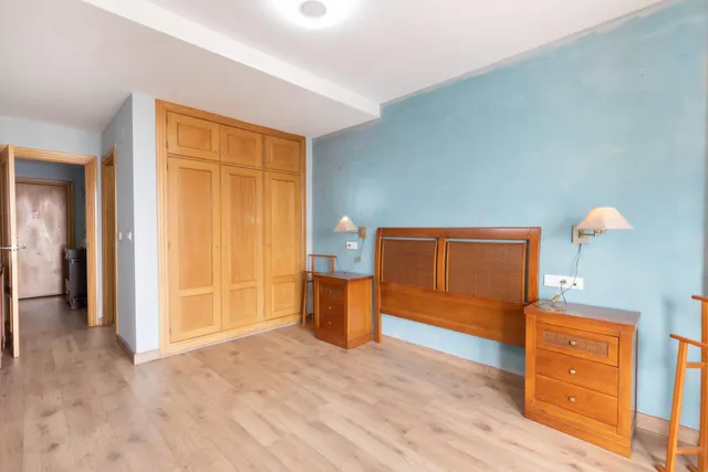 ¡¡¡amplio piso de 3 dormitorios, 2 baños, cochera y trastero, por solo 179.900 €!!! — 7