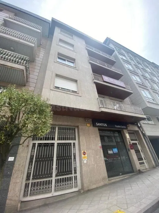 EDIFICIO COMPLETO EN PLENO CENTRO DE OURENSE - foto 3