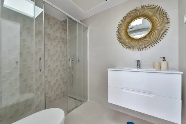 FABULOSO ÁTICO EN RESIDENCIAL DE LUJO CON VISTAS AL MAR EN FINESTRAT. — 38