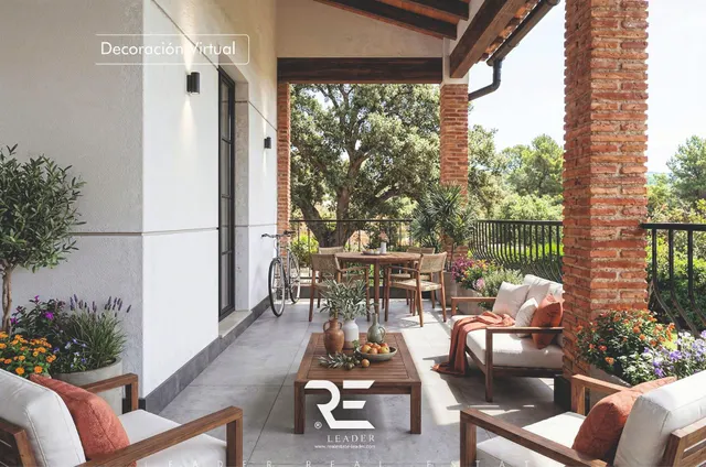 GRAN CHALET CON VISTAS AL MAR, PARCELA DE 1.218 m2 Y ENTORNO PRIVILEGIADO !! — 38