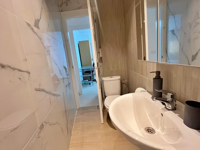 Piso totalmente reformado de 3 dormitorios en Málaga capital – Alquiler de temporada hasta julio — 11