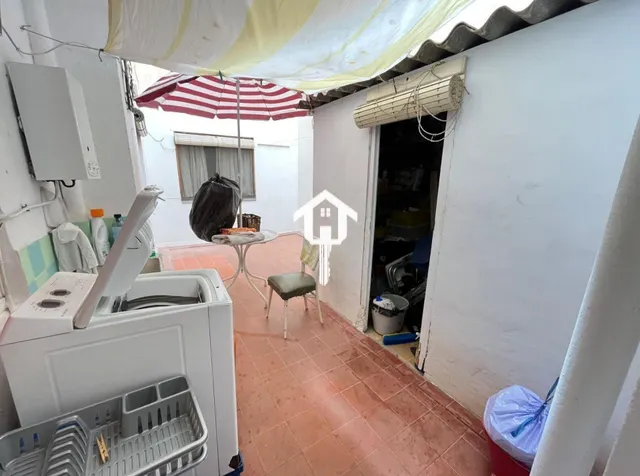 Piso 4 habitaciones 90m² en venta - Carolinas bajas — 37