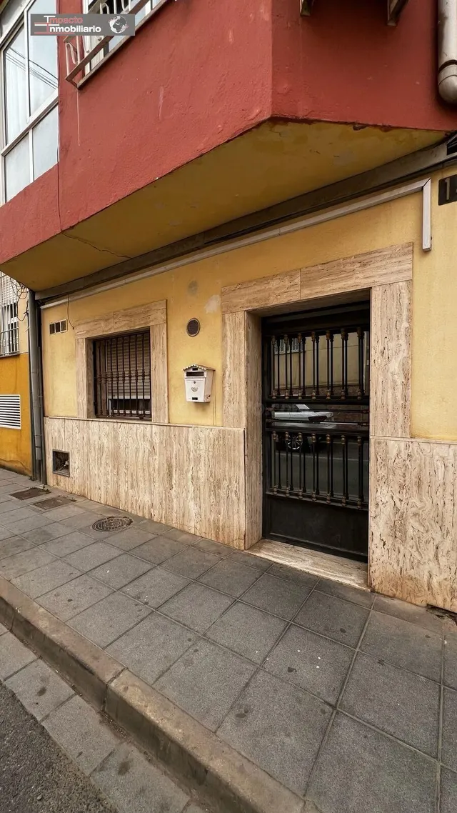 Amplio Piso en Avda. Santa Isabel - Oportunidad para Reforma - foto 2