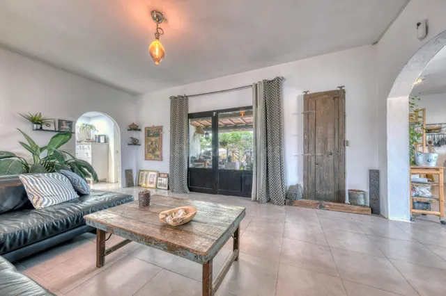 Finca independiente con jardín privado y vistas abiertas en Las Cabreras, Lanzarote. — 5