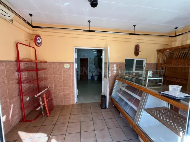 VENTA de Local en Camas — 8