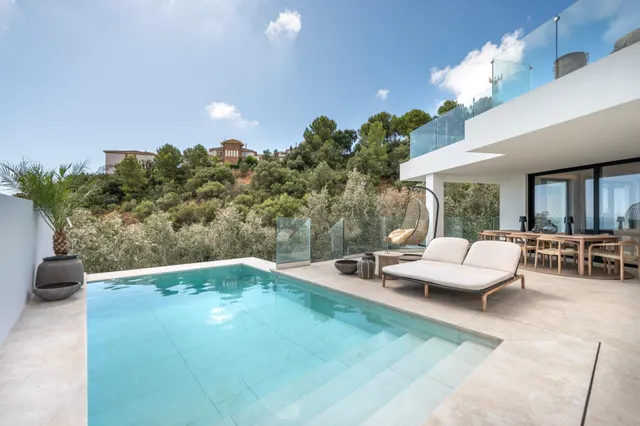 Espectacular villa de nueva construcción con vistas panorámicas al mar en Benalmádena — 8