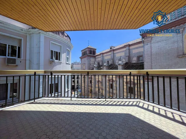 Alquiler. Oficina de lujo en pleno centro de Granada. Calle Recogidas junto Puerta Real — 4
