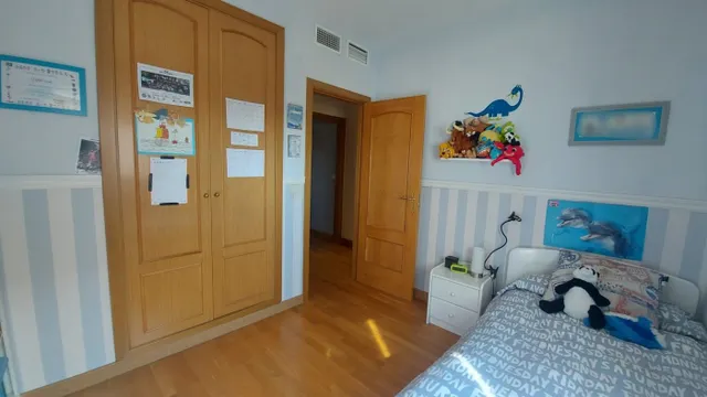 Piso 4 habitaciones 110m² en alquiler - El Cónsul-El Romeral — 16