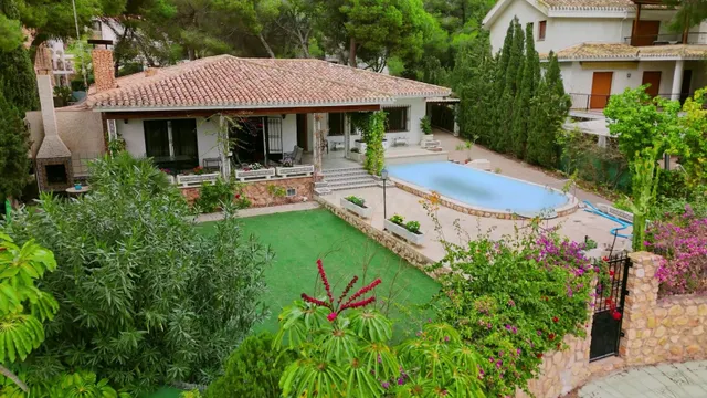 Villa 6 habitaciones 250m² en venta - Campoamor - foto 2
