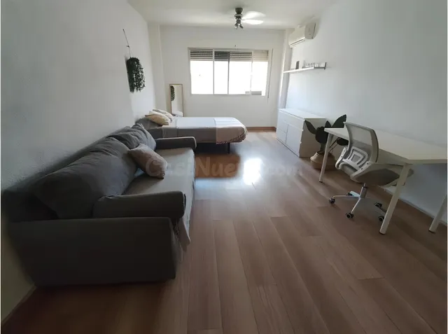 🏡 Piso en alquiler para estudiantes – Cartuja, Granada | 3 d