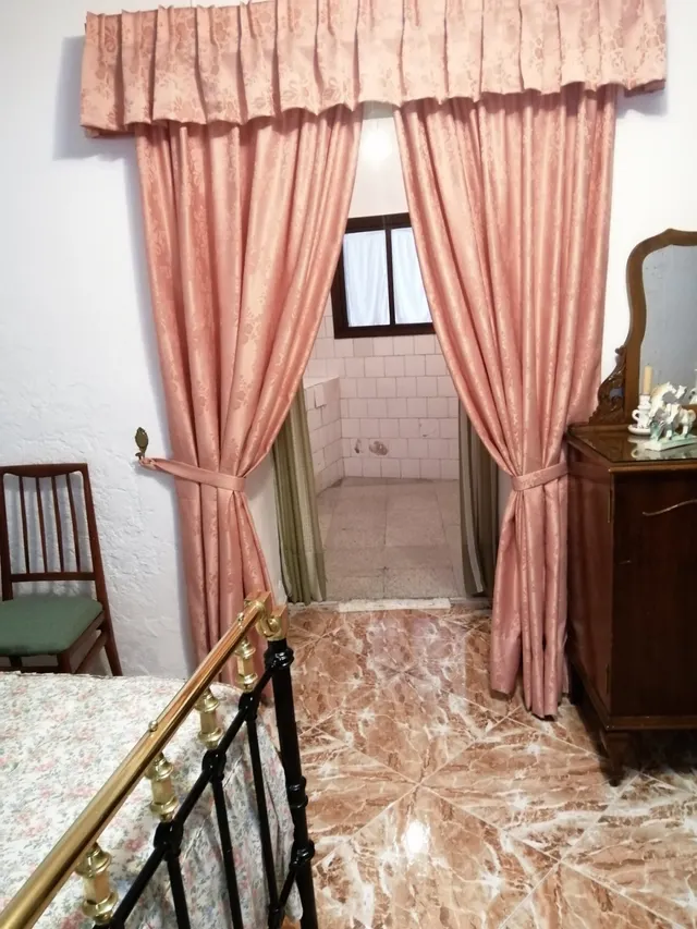 Ideal cómo inversión o si desea vivir en un pueblo con encanto como es Iznájar (Córdoba). — 8