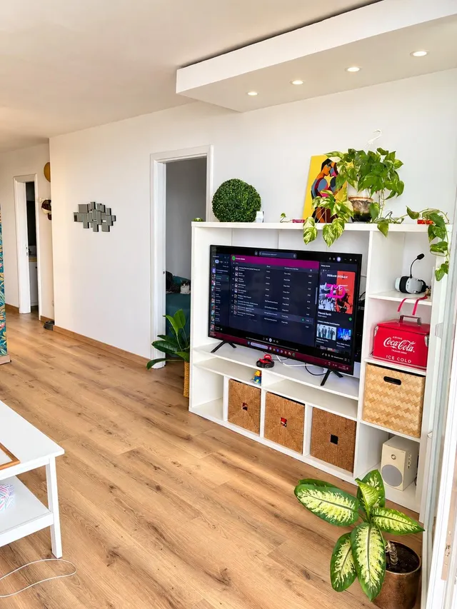 ## Estudio reformado en Amarilla Golf con vistas al mar — 22