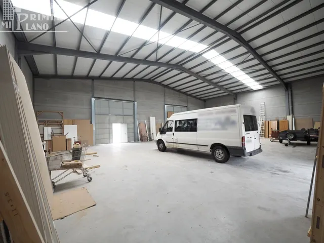 Nave Industrial en Alquiler en Tomelloso - junto a Calle Cam - foto 3
