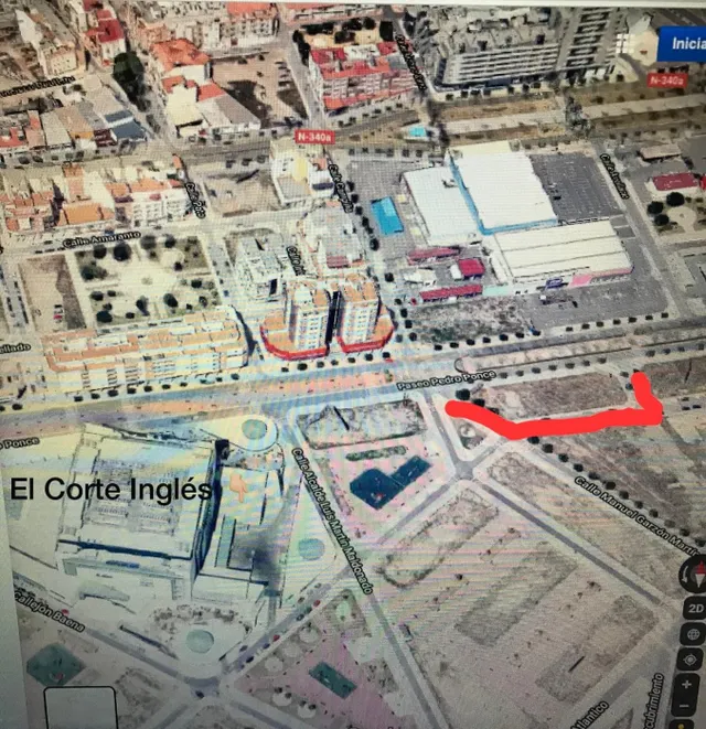 parcela de 1.630 metros junto al corte ingles! - foto 2