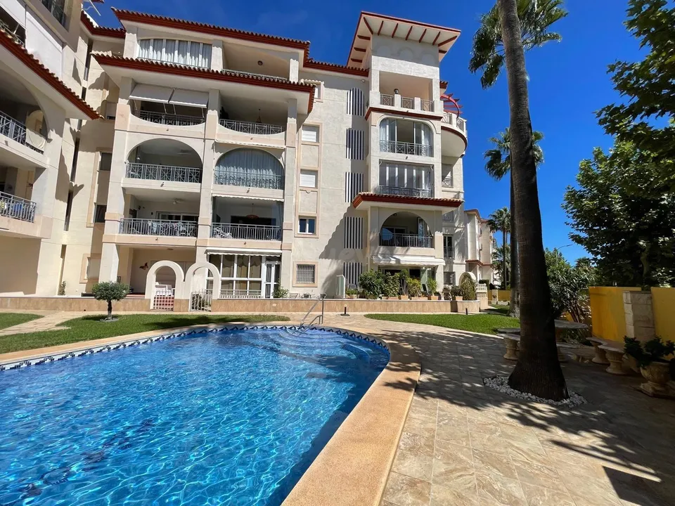 Apartamento en Albir centro